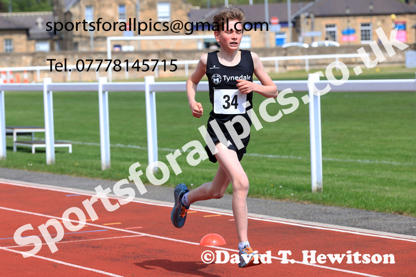 1500 metres, 2026 Elswick Harriers Event, Wentworth, Hexham. Photo: David T. Hewitson/Sports for All Pics